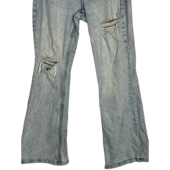 Aeropostale Light Blue Wash Low Rise Flare Distressed Denim Jeans Pants Size 8 - Picture 3 of 8